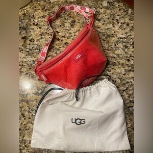UGG Women's Nasha Belt Bag Clear color hibiscus